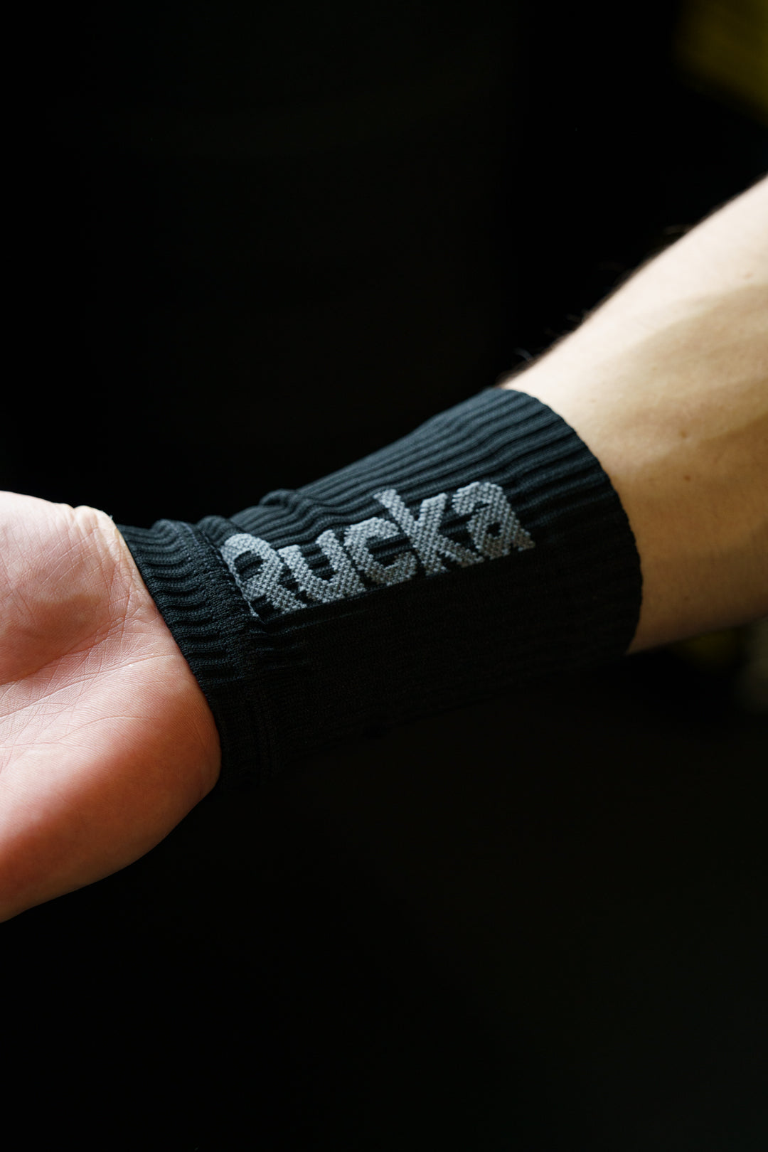 Chalkless Hand Grips